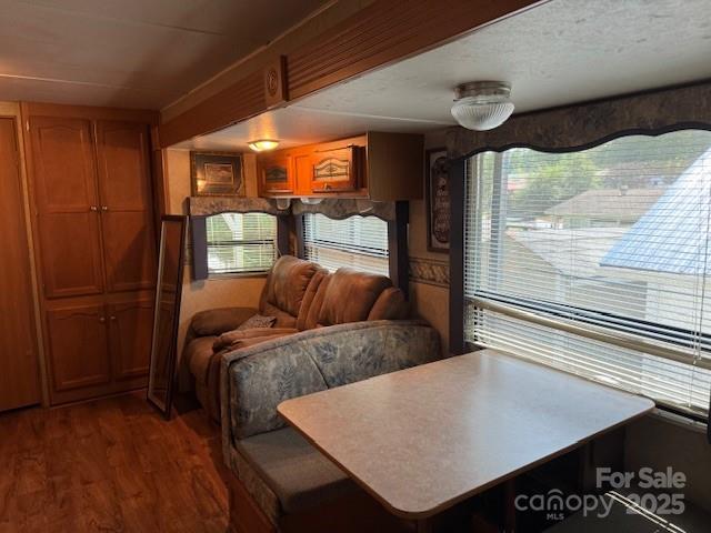 Twin Harbor - Residential