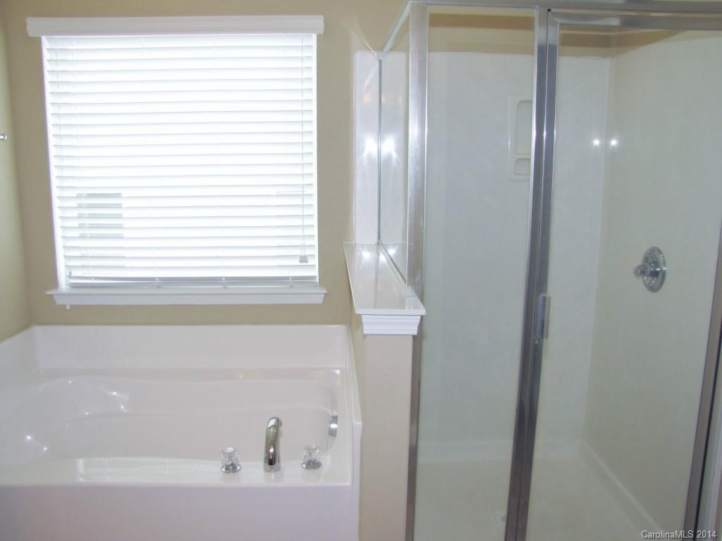 Brandon Oaks - Residential Lease