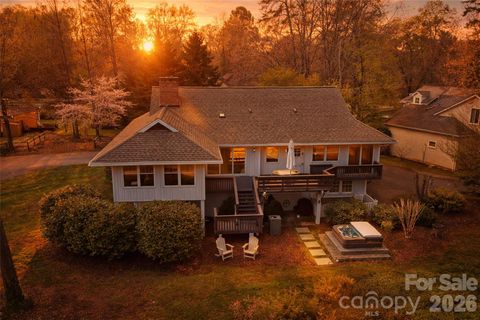 Photo of 22 Honeysuckle Lane, Lake Wylie, SC 29710 (MLS # 4357913)