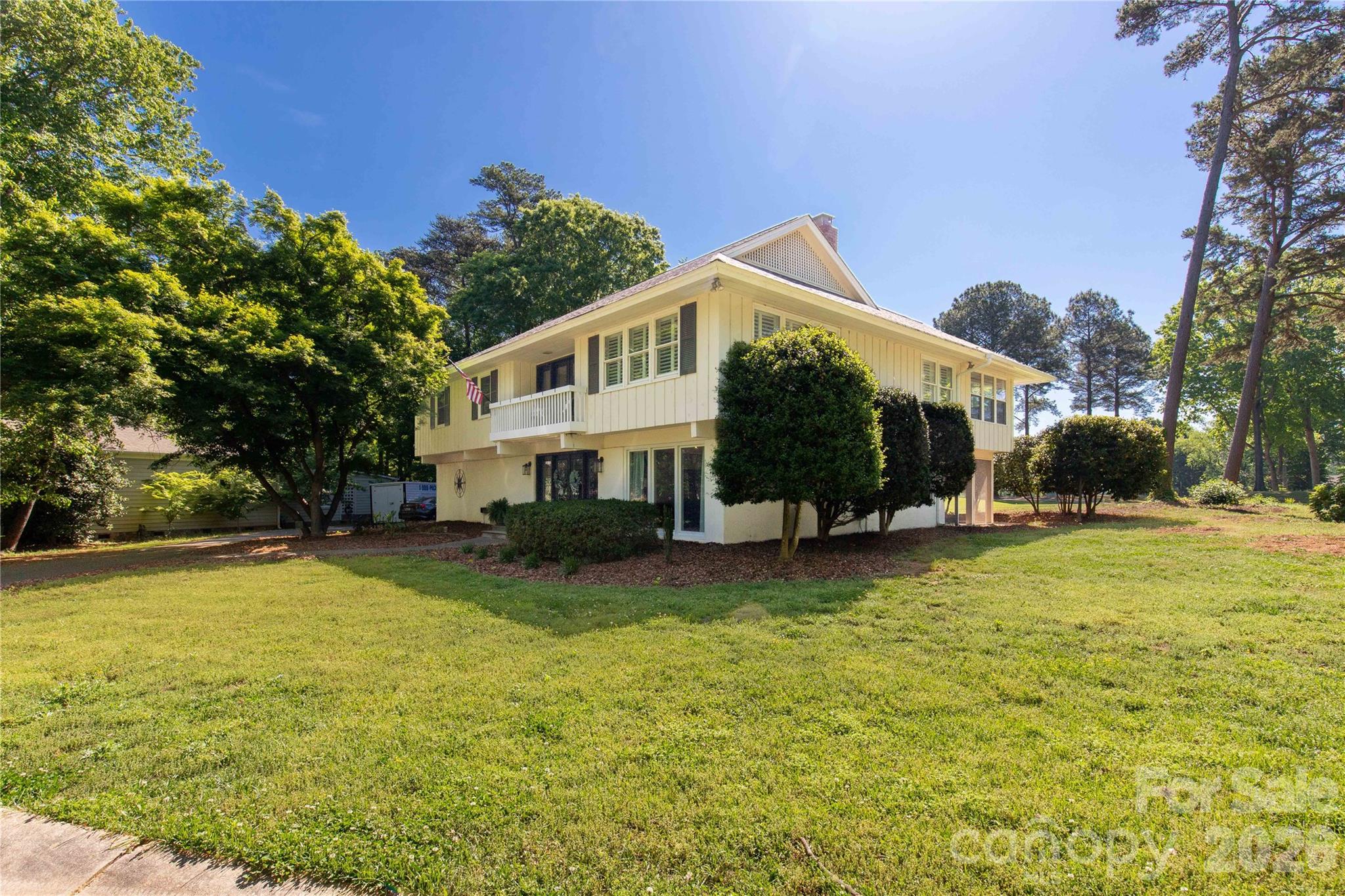 River Hills - Residential