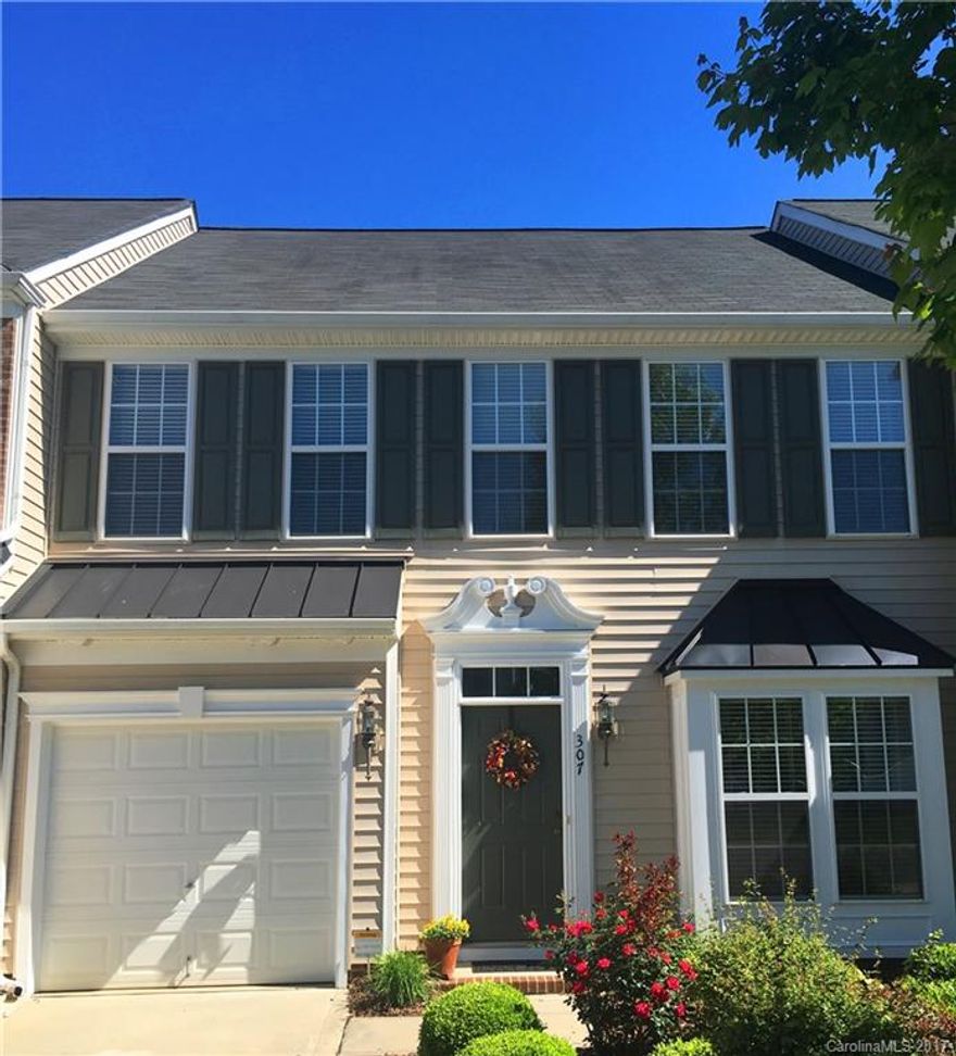 Immaculate like-new townhome in highly sought after Fairway Townes at Regent Park. Garage, Security System, wired for Surround Sound, Ceiling Fans throughout. 1st Fl Master Suite with Luxury Bath, Gourmet Kitchen w/Bay Window, Open Dining Room and Great Room with Fireplace and Vaulted Ceiling, Laundry and Powder Room. 2nd FL features 2 spacious Bedrooms, Full Bath, Loft, Walk in Storage.