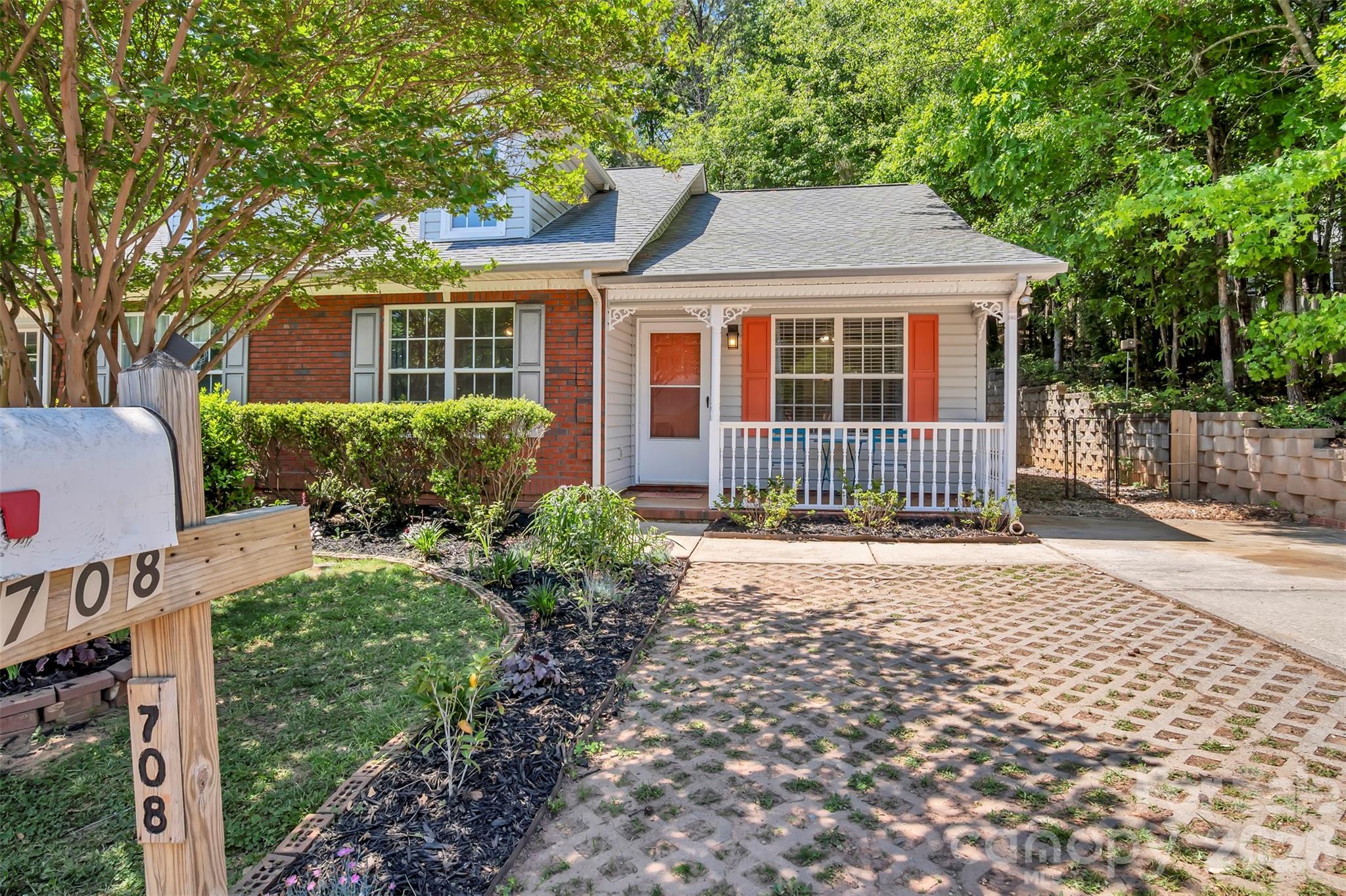 Huntington Place - Residential