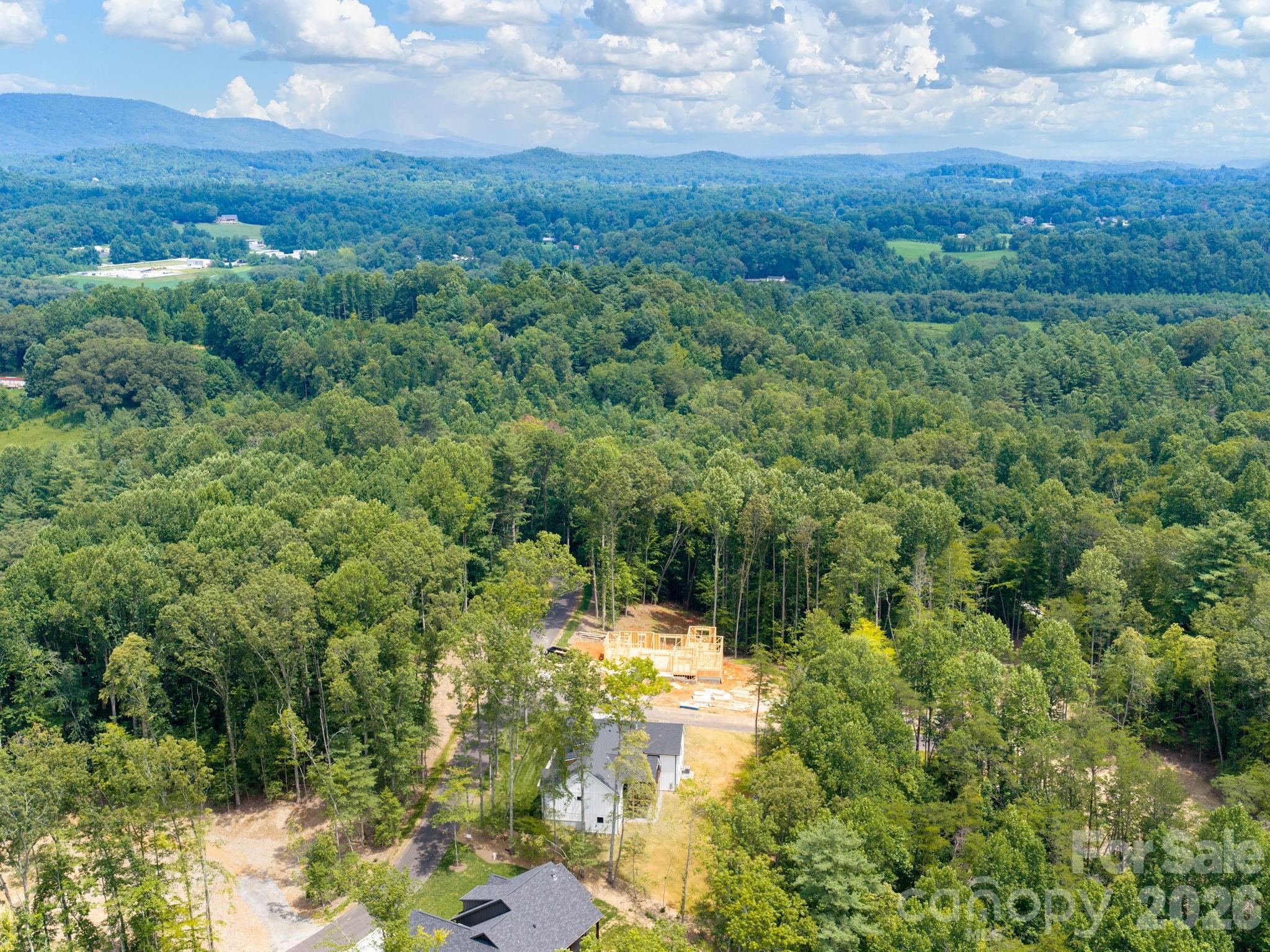20 Nature Walk Lane, Hendersonville, NC, 28739, USA, 3 Bedrooms Bedrooms, ,4 BathroomsBathrooms,Residential,Active,20 Nature Walk Lane,4325565