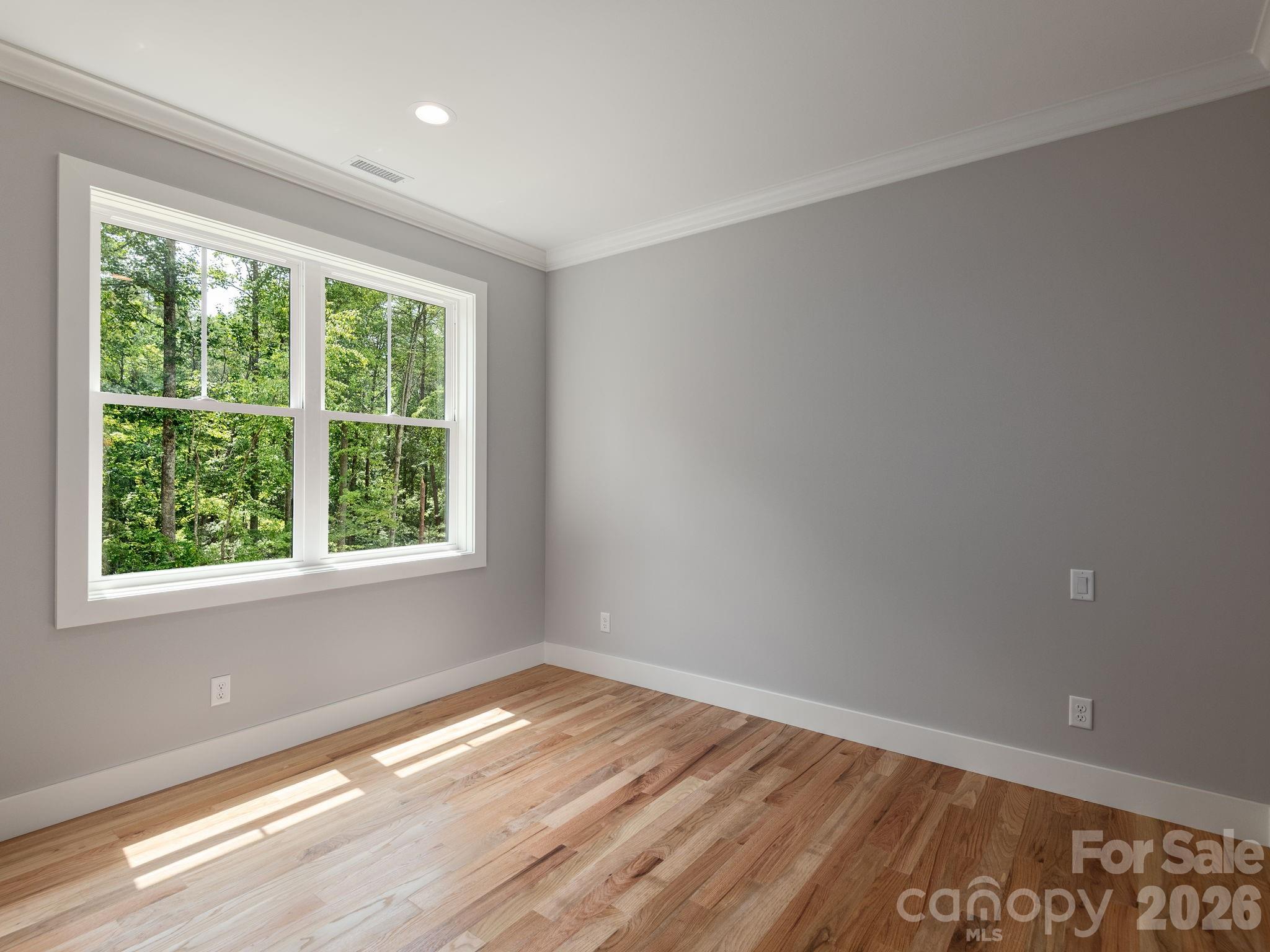 20 Nature Walk Lane, Hendersonville, NC, 28739, USA, 3 Bedrooms Bedrooms, ,4 BathroomsBathrooms,Residential,Active,20 Nature Walk Lane,4325565