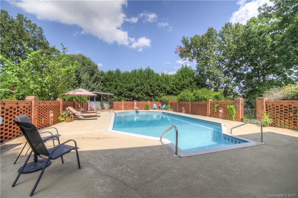 Hutchinson Place - Residential