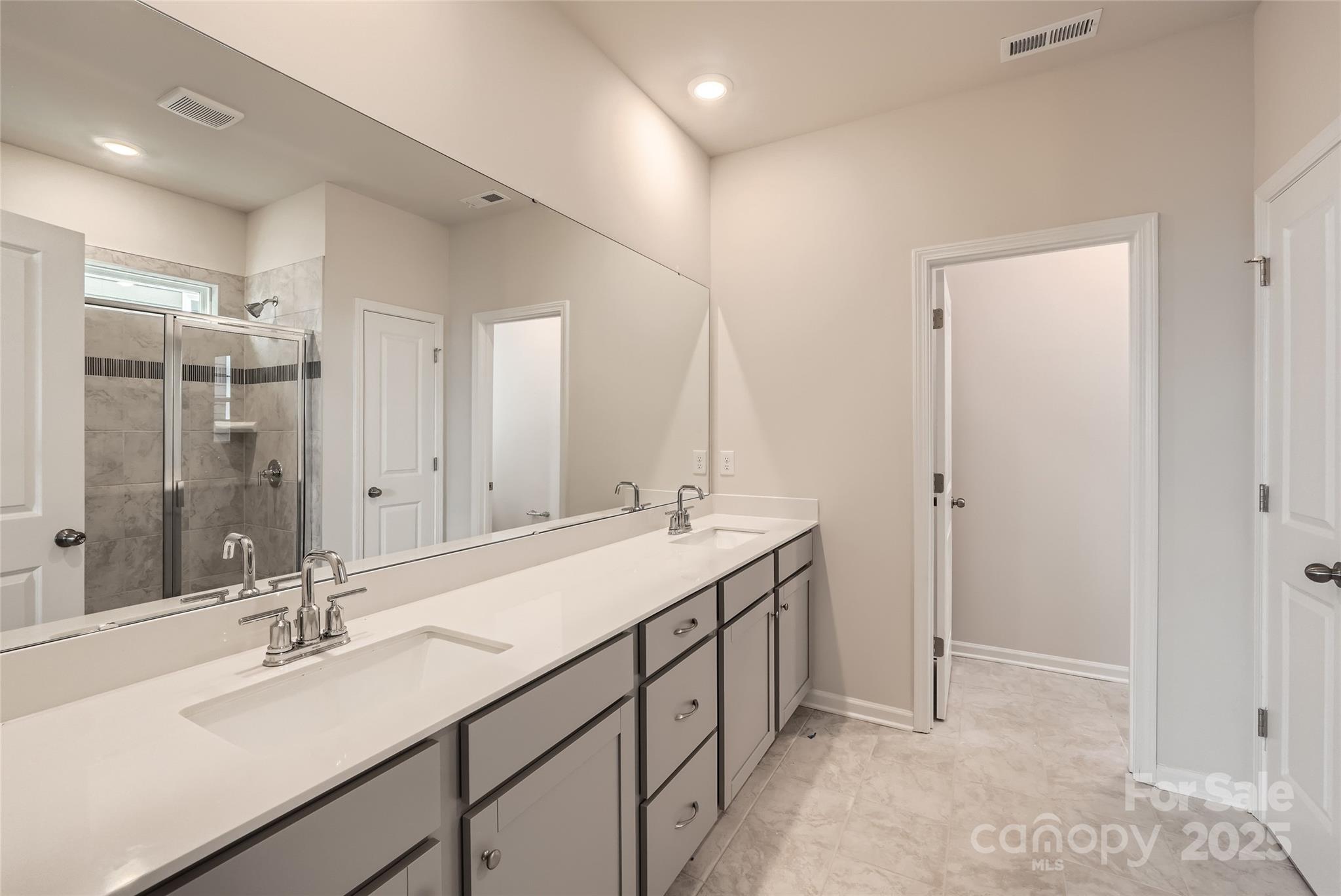 Elizabeth - Residential