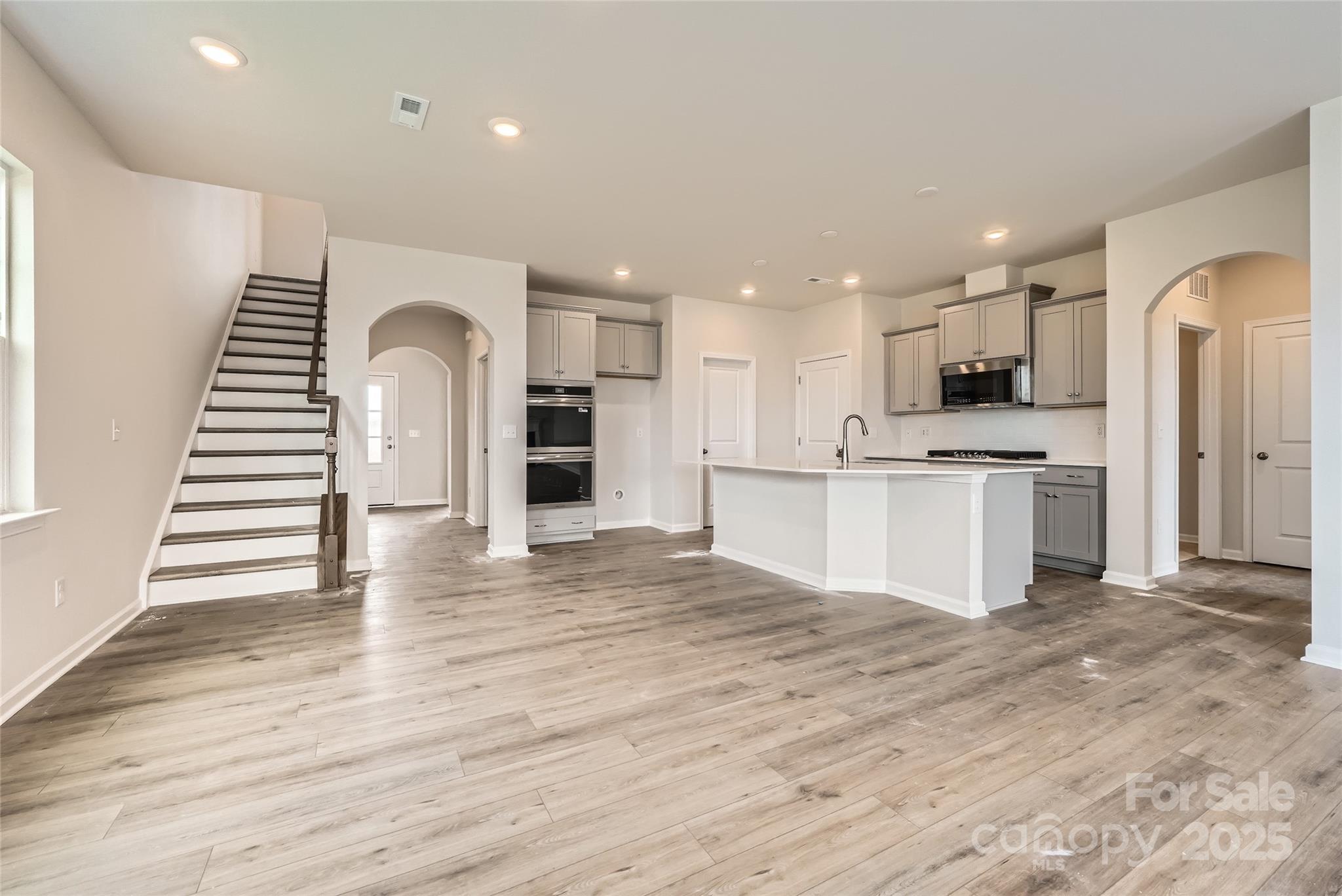 Elizabeth - Residential