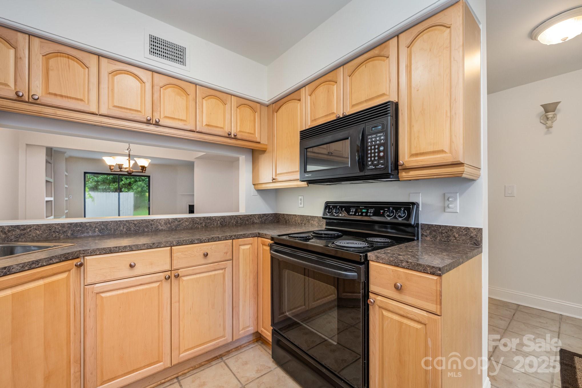 3709 Willow Point Drive