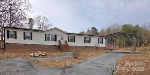 Photo of 1168 Love Valley Road, Clover, SC 29710 (MLS # 4326745)