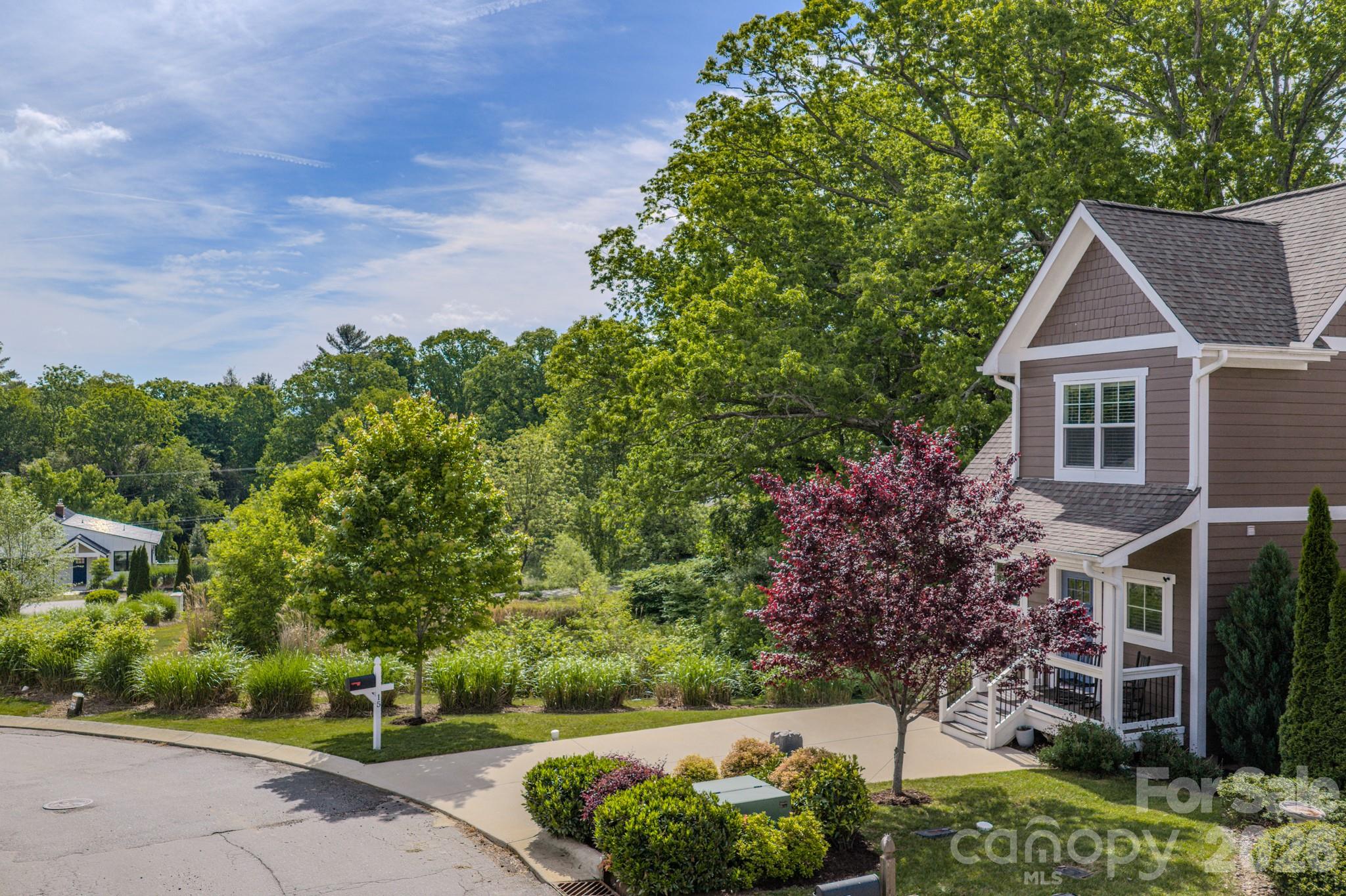 15 Tudor Way
