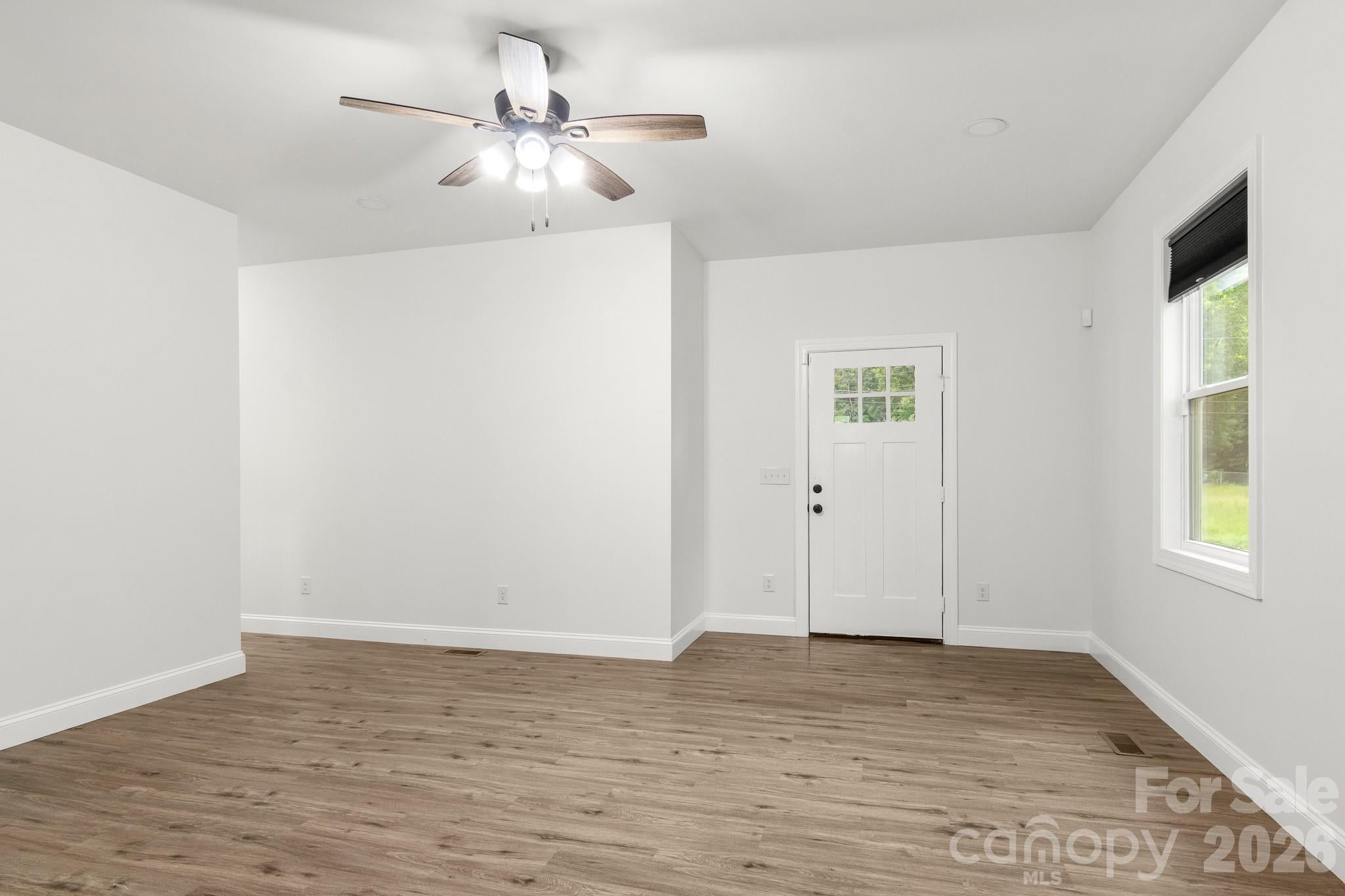 621 Norland Avenue 2