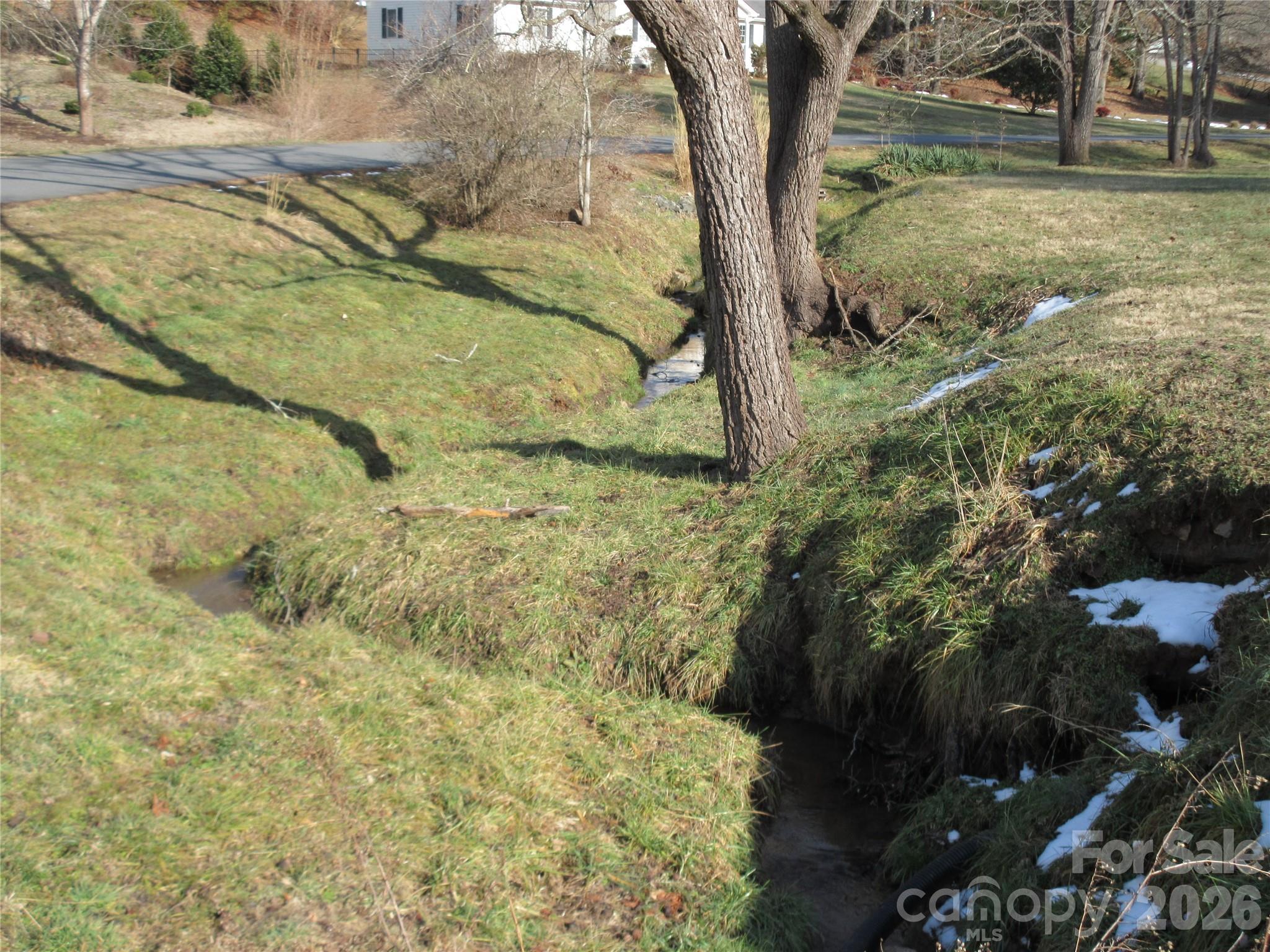 618 Brook Knoll Circle