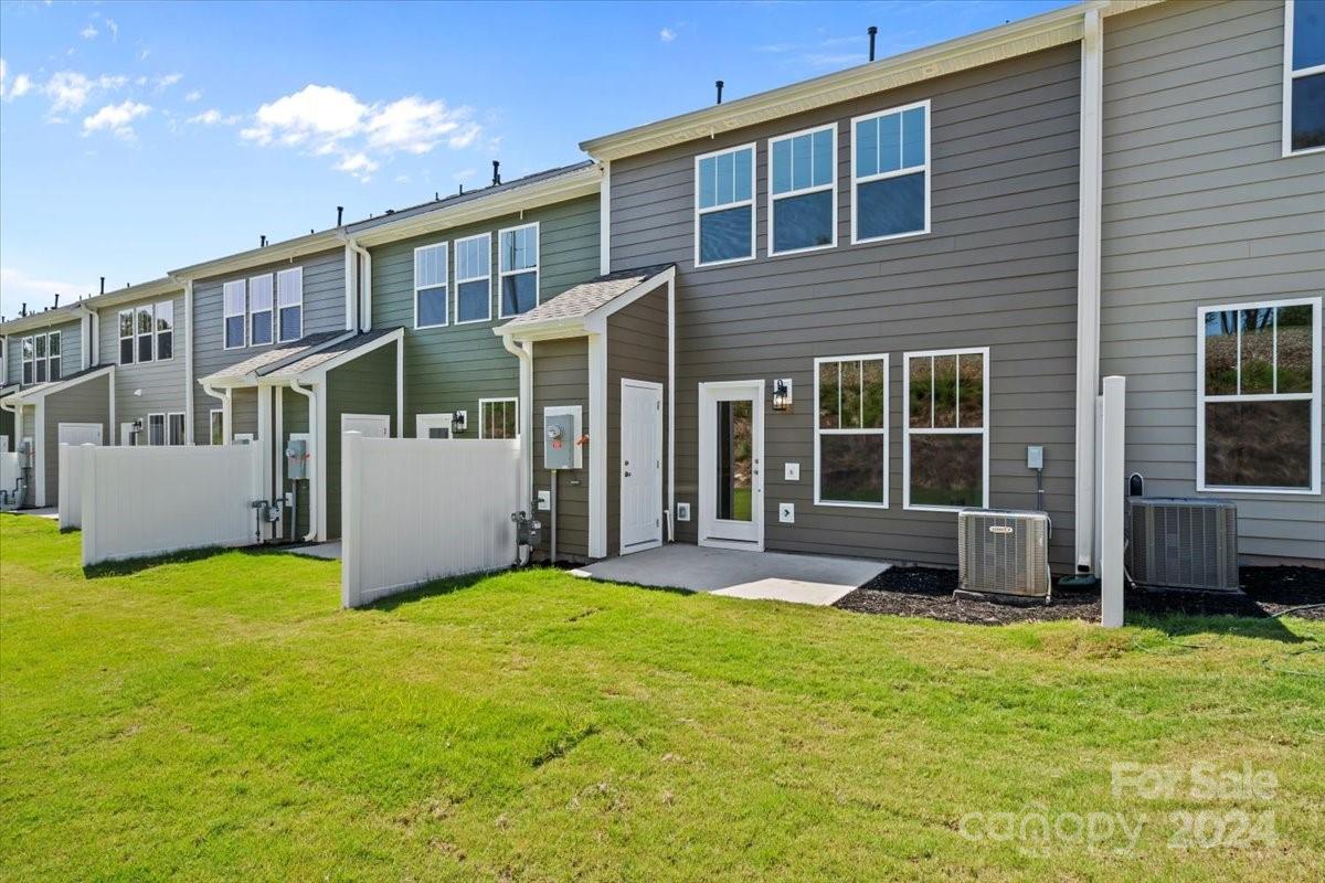 Gateway Village - Residential