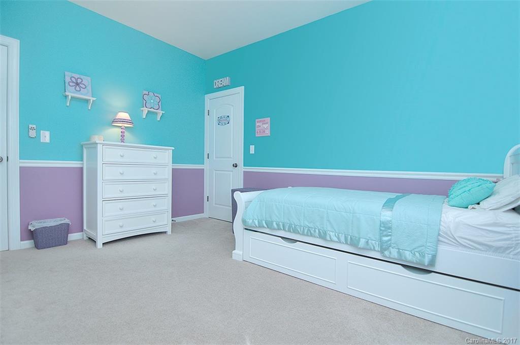 Winding Walk - Residential