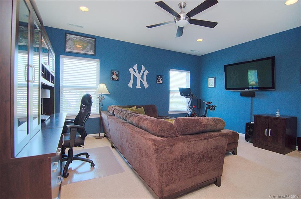 Winding Walk - Residential