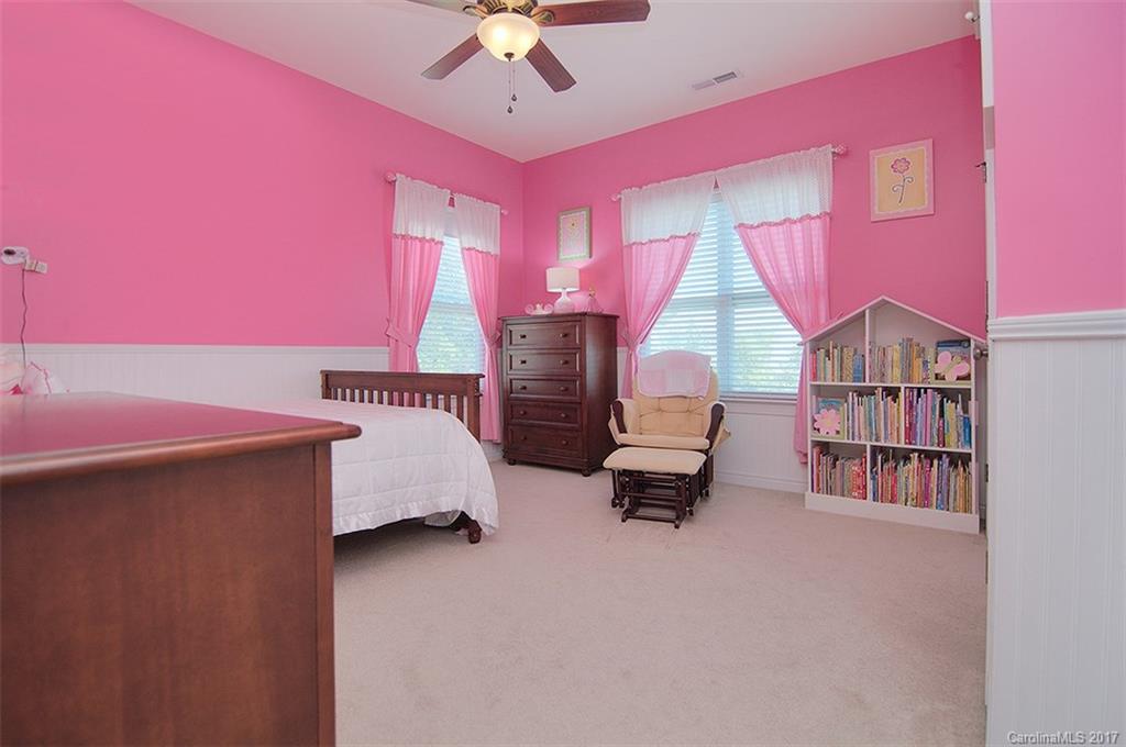 Winding Walk - Residential