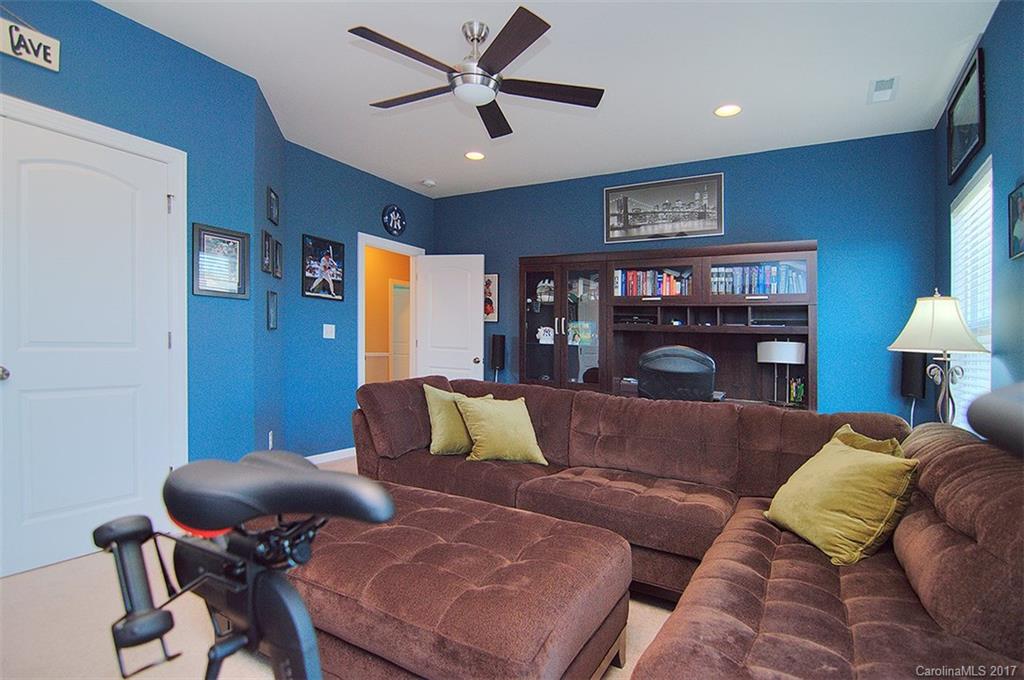 Winding Walk - Residential