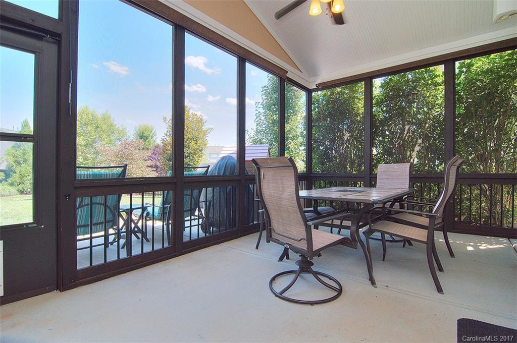 Winding Walk - Residential