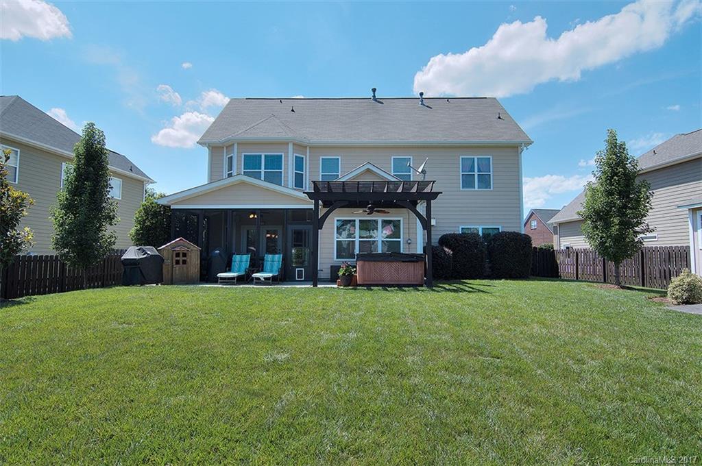 Winding Walk - Residential