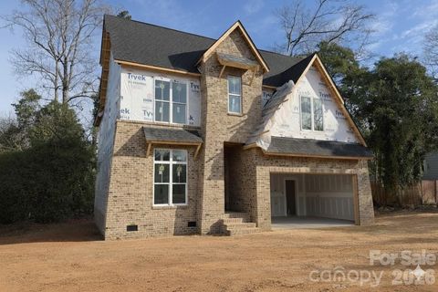 3301 Draper Avenue Charlotte NC 28205