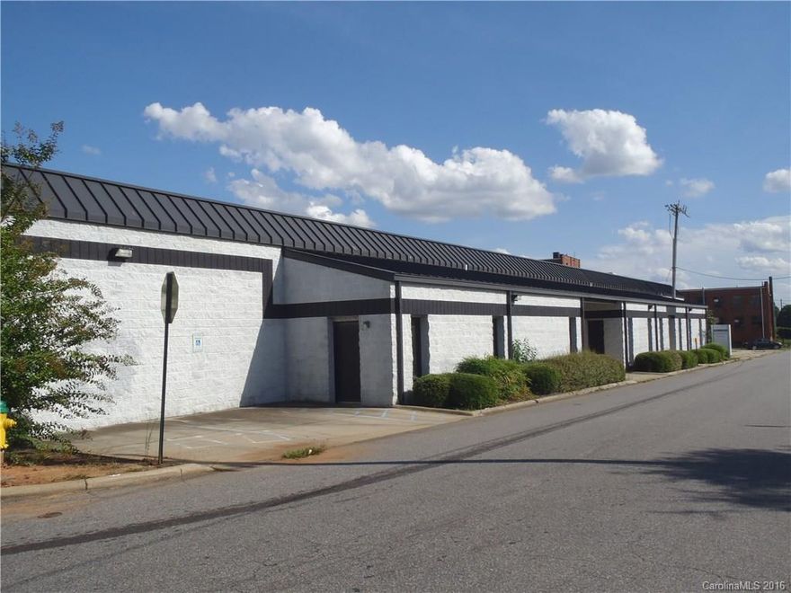 A great 53,096 foot industrial building that has been well maintained and being sold well below tax value. Approximately 4,353 square feet of office space and 48,743 square feet of warehouse/industrial space. This location is 1.2 miles from I-77, 3.85 miles from I-40 and .2 of a mile from Highway 70. The office space is well laid out with updated office shelves/cabinets, there is three loading docks with one side entry door that is 12.7x14 foot high with street access