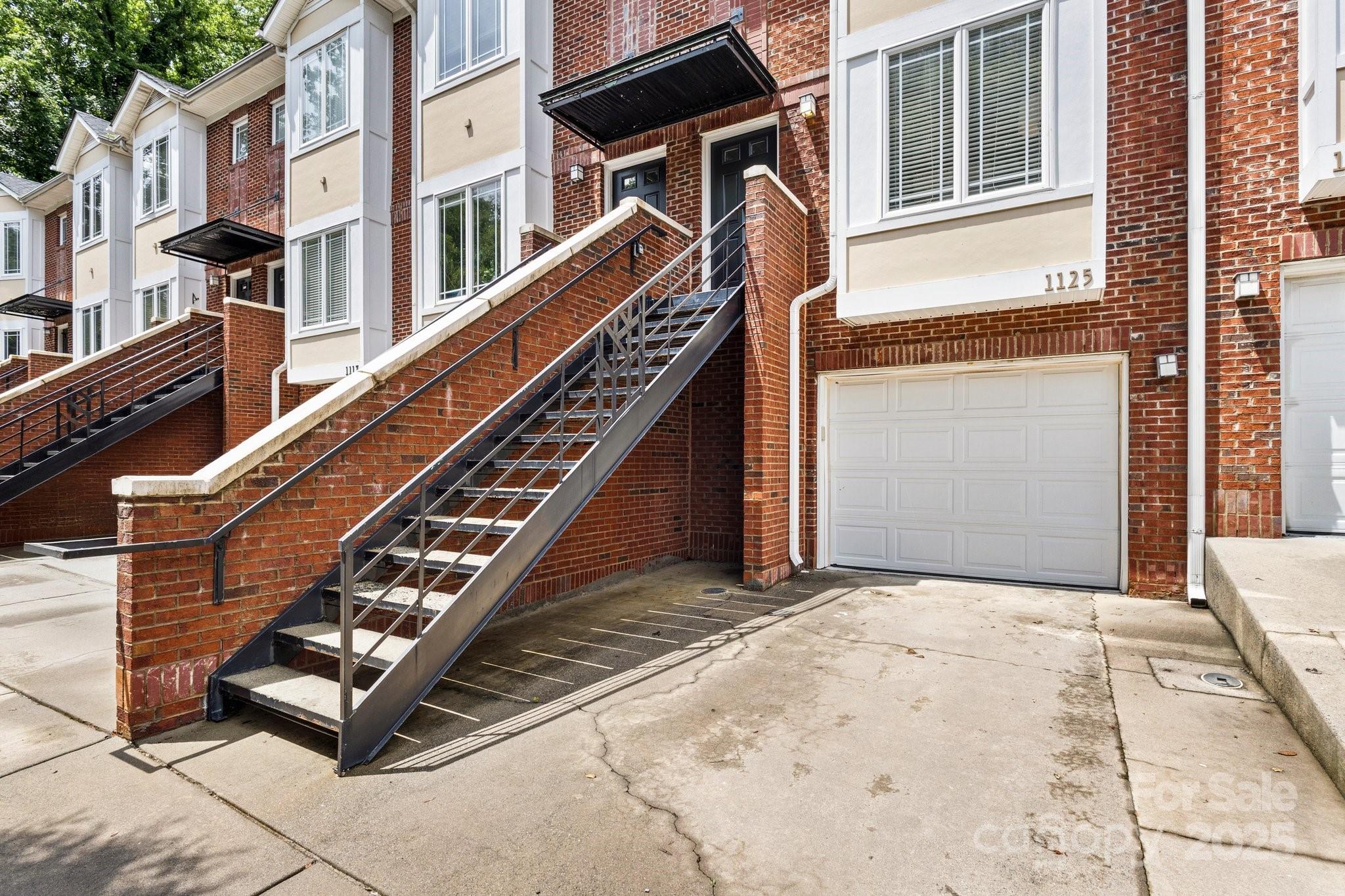 1125 Kurt Court