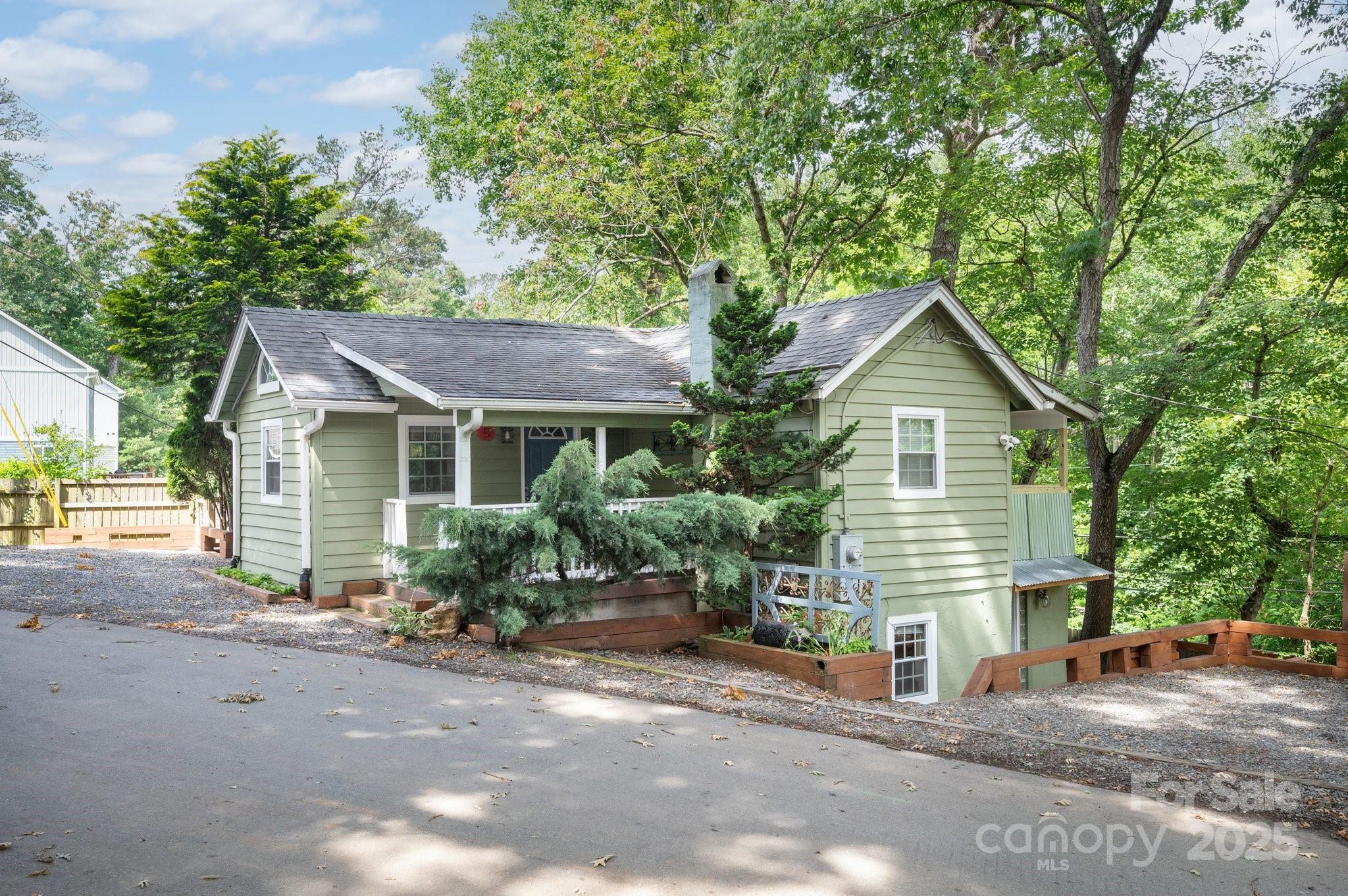 5 Arbutus Road