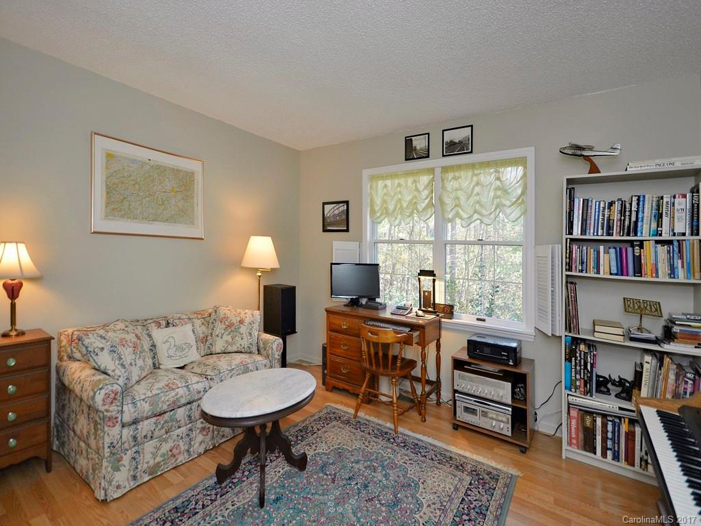 Haywood Knolls - Residential