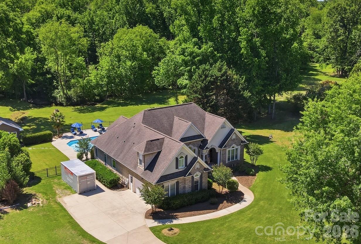 2066 Applebrook Drive