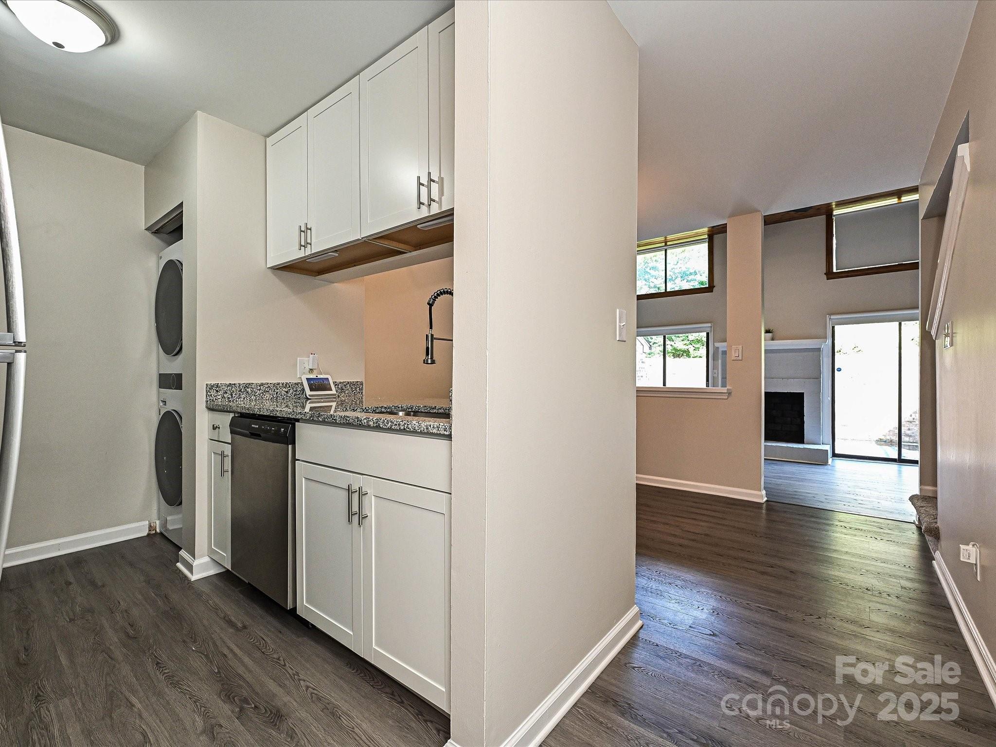 7916 Charter Oak Lane