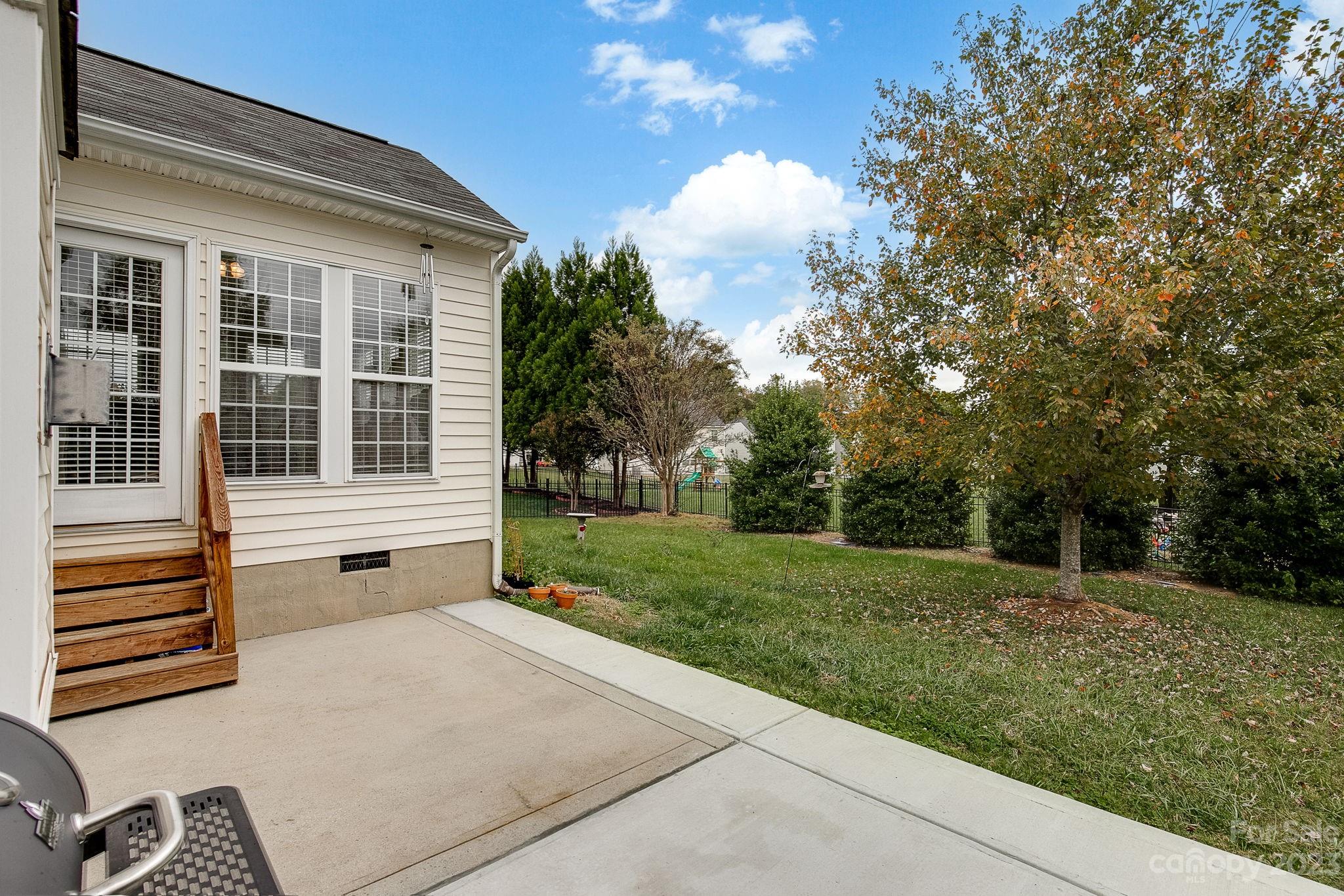 Bethesda Oaks - Residential