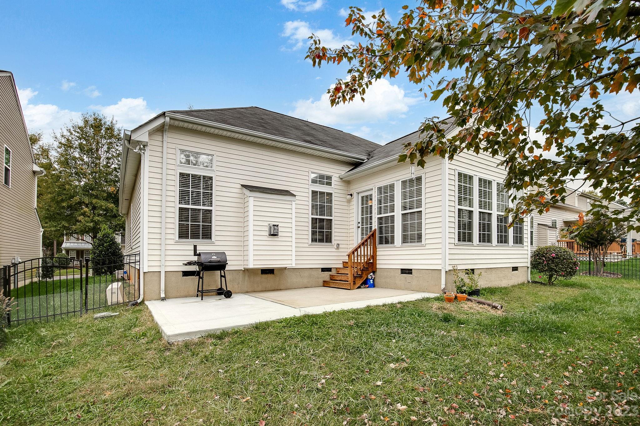 Bethesda Oaks - Residential