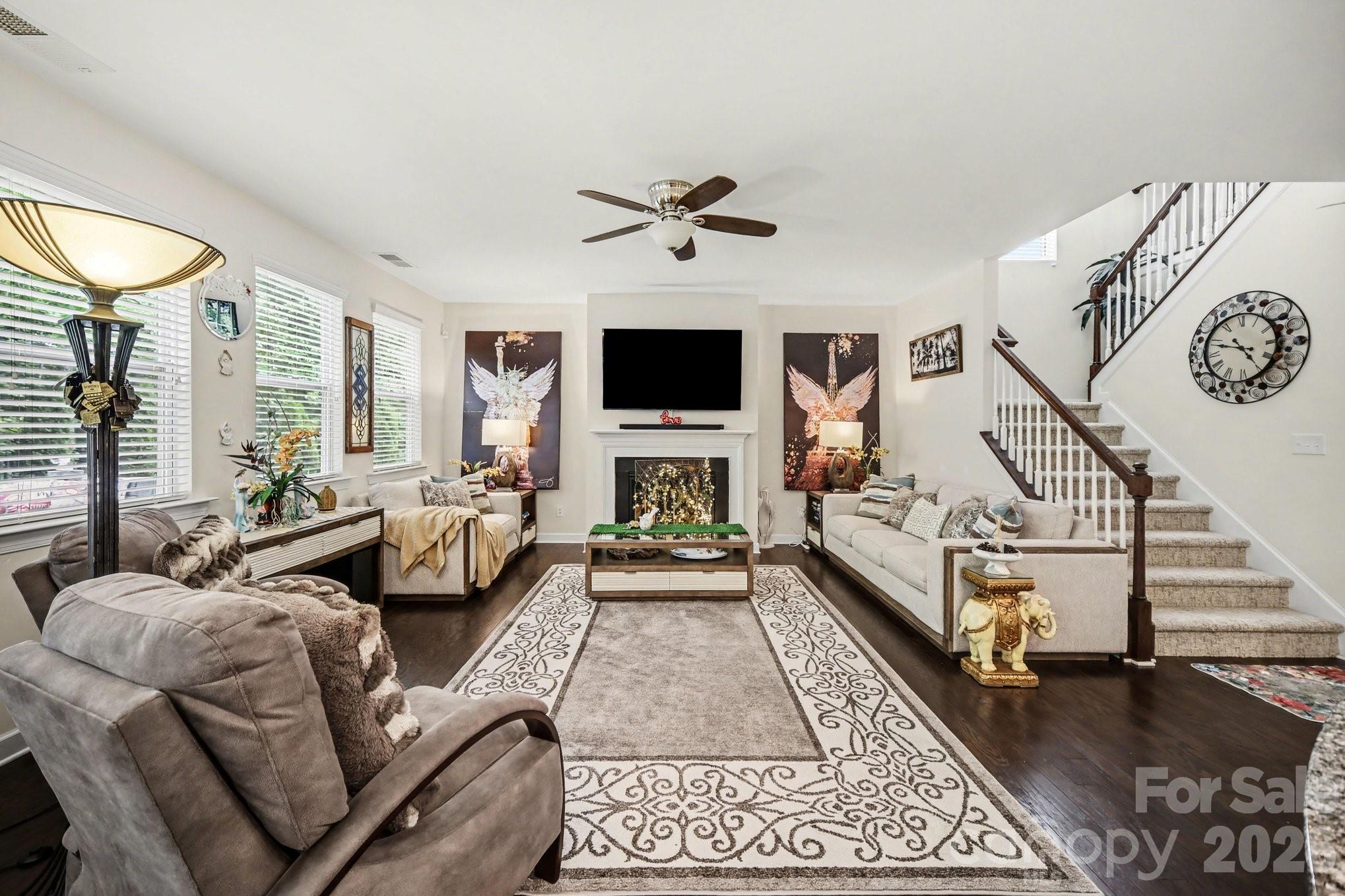 Lake Crest - Residential