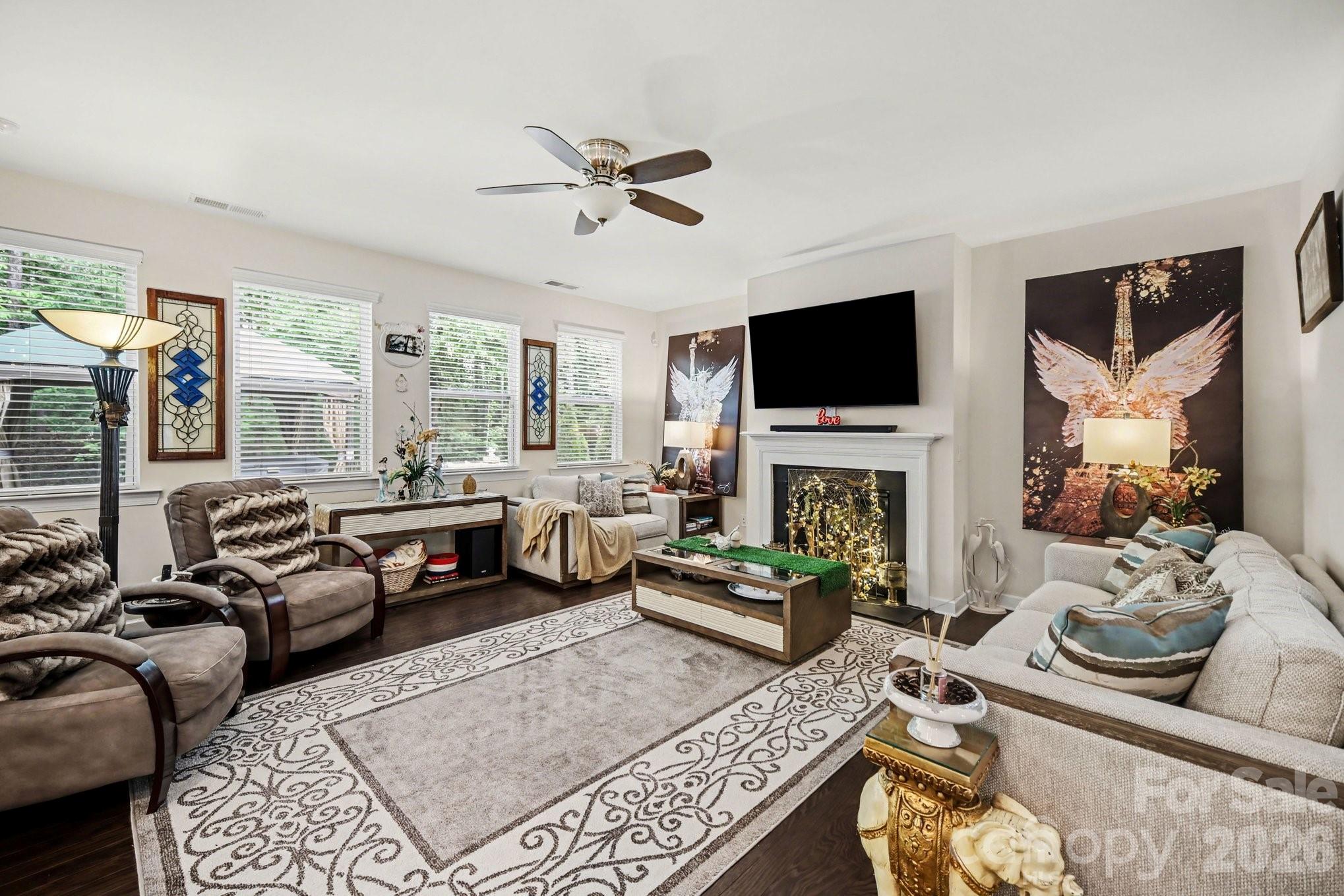 Lake Crest - Residential