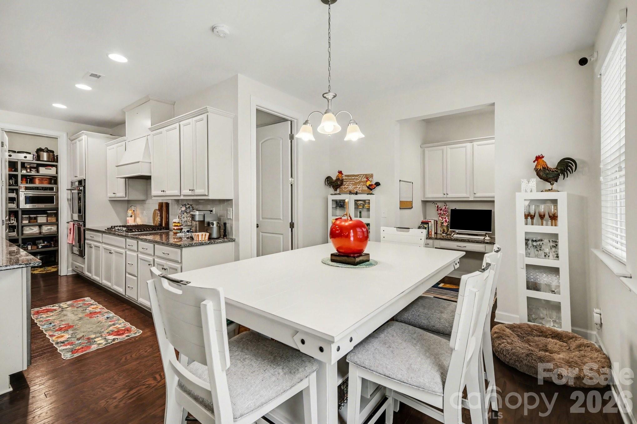 Lake Crest - Residential
