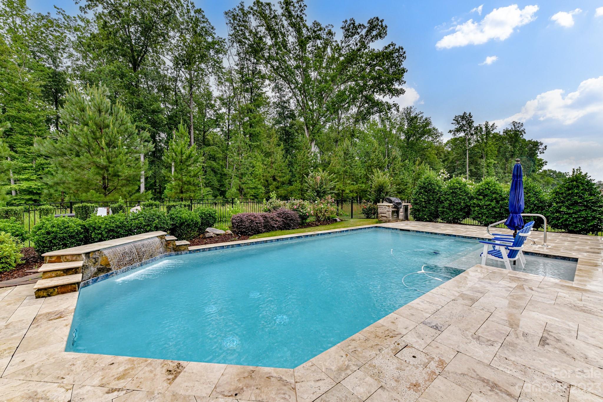 Tree Tops - Residential