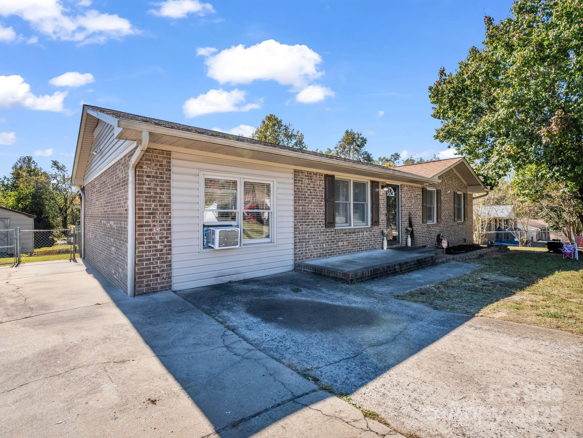 301 Coach Hill Drive