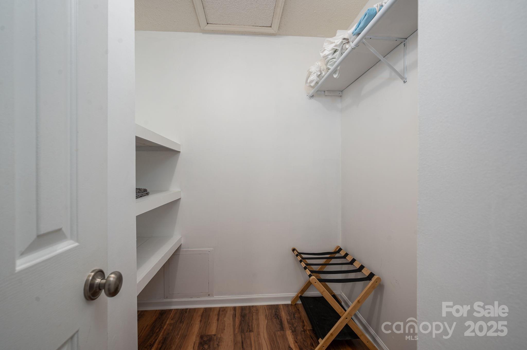 Cornelius, North Carolina 28031, United States, 2 Bedrooms Bedrooms, ,2 BathroomsBathrooms,Residential,Active,112421