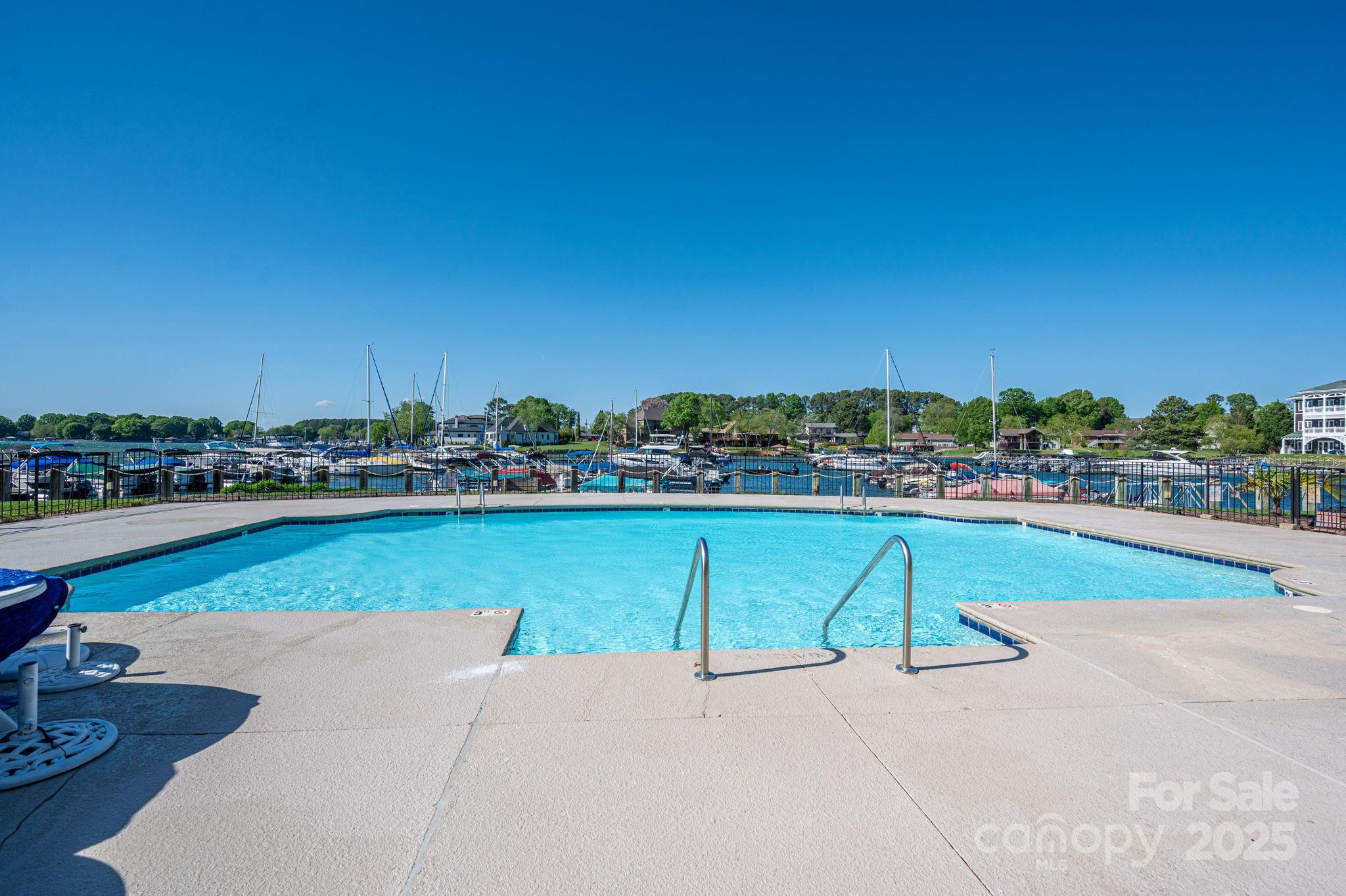 Cornelius, North Carolina 28031, United States, 2 Bedrooms Bedrooms, ,2 BathroomsBathrooms,Residential,Active,112421