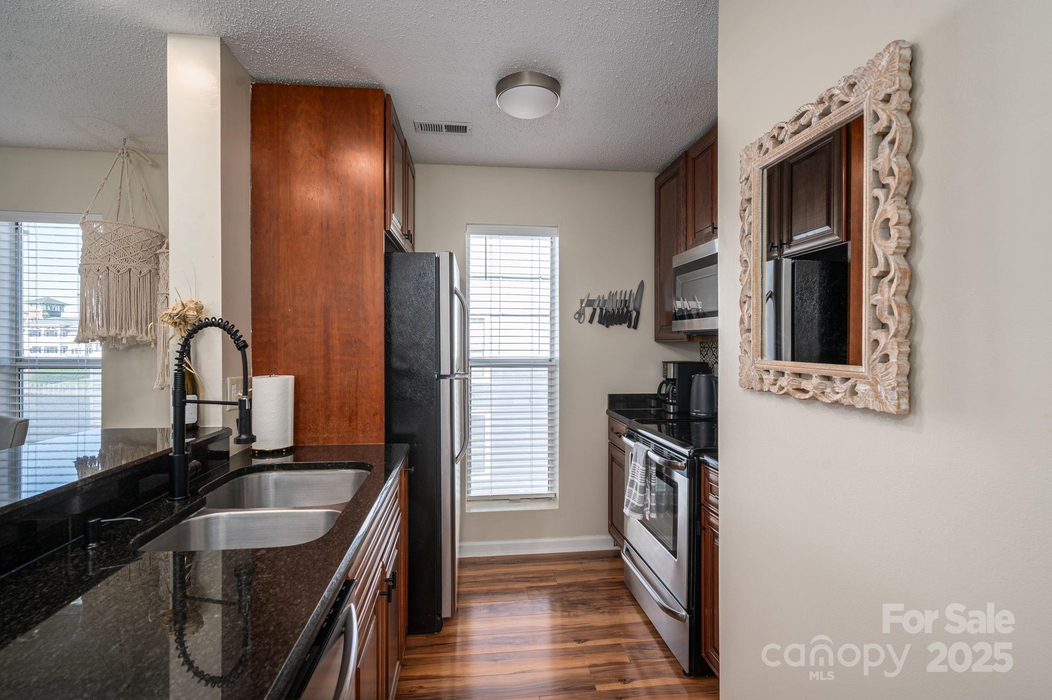 Cornelius, North Carolina 28031, United States, 2 Bedrooms Bedrooms, ,2 BathroomsBathrooms,Residential,Active,112421