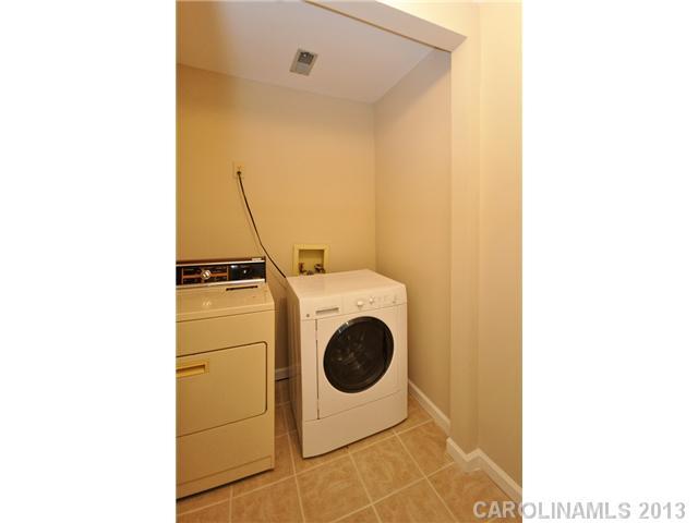 Tega Cay - Residential