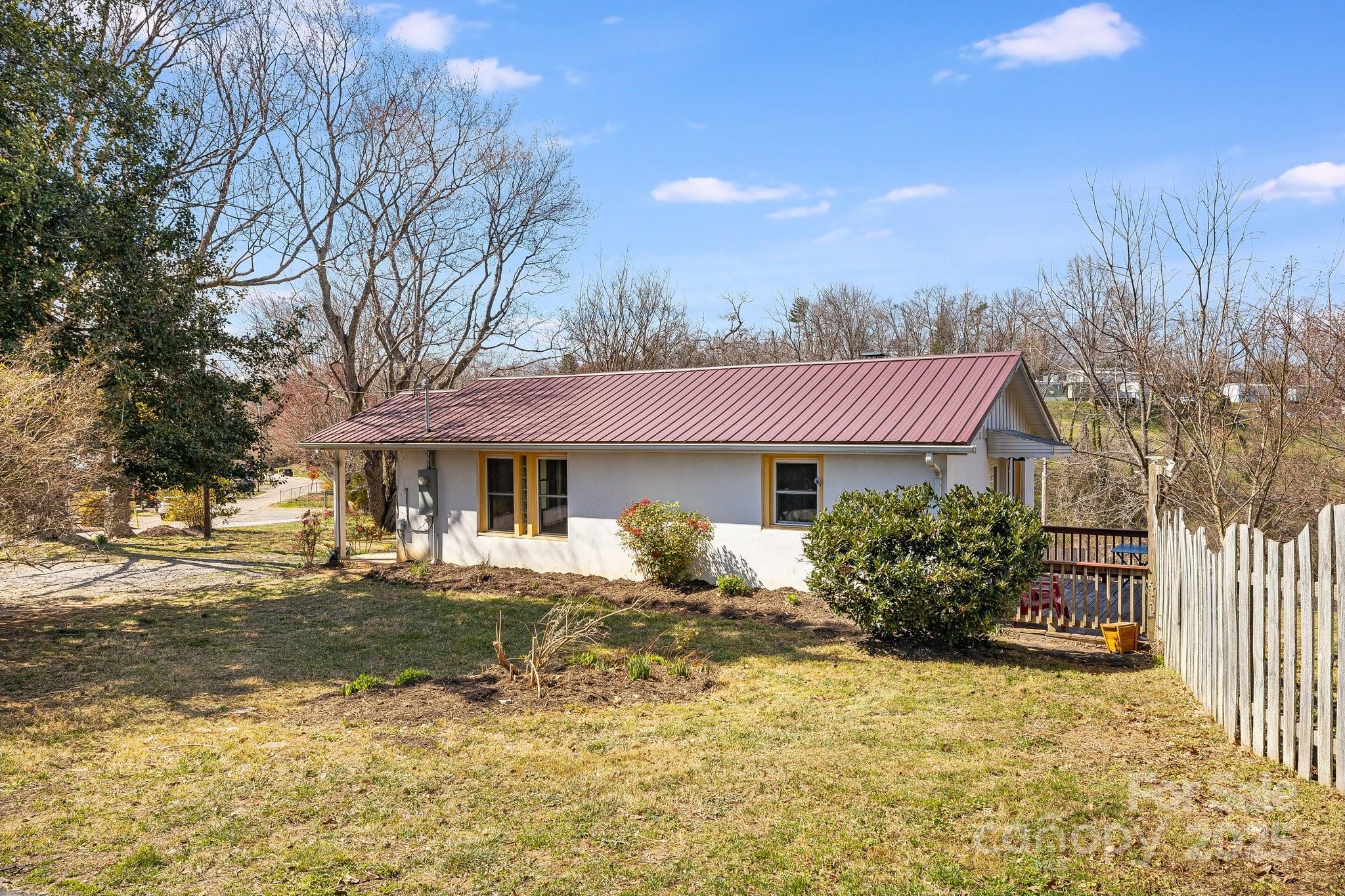 323 Emma Road