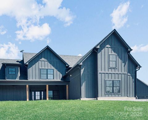 284 Bent Creek Road Nebo NC 28761