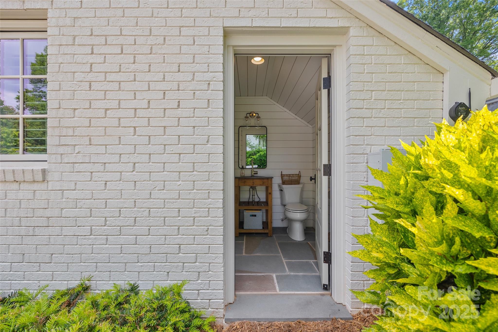 Barclay Downs - Residential