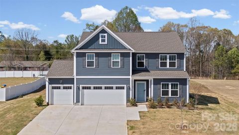 Photo of 193 Wheatfield Drive, Statesville, NC 28677 (MLS # 4363624)