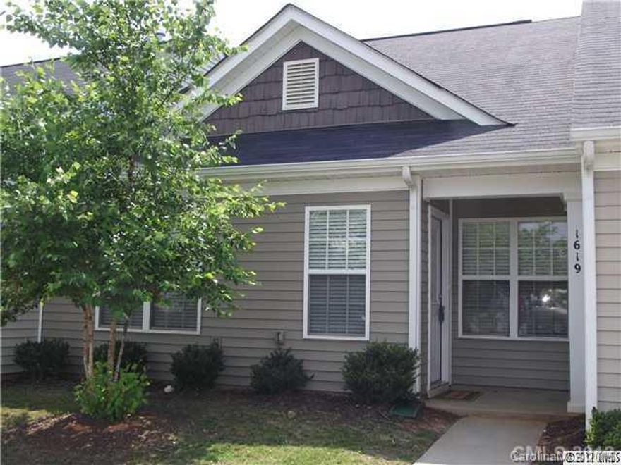 Cozy 3BR, 2BA townhome. Tiled bathrooms, corian countertops, smooth cooktop, bright open kitchen , ceiling fans, enclosed patio, upgraded washer and dryer. Community pool.  Proof of Renters Insurance is Required.