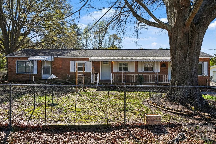 Welcome to this charming home located in the heart of Grover, offering comfortable living with convenient access to I-85. Situated on a quiet street, this property features a functional floor plan with inviting living spaces and abundant natural light throughout. The kitchen provides ample cabinet and counter space, making it ideal for daily living and entertaining. Bedrooms are well-sized, and the home offers flexibility for a variety of lifestyles. Enjoy outdoor living in the backyard, perfect for relaxing, gardening, or hosting gatherings. Whether you’re a first-time buyer, investor, or someone looking to downsize, this property presents an excellent opportunity in a desirable location. Schedule your showing today and explore the potential this home has to offer.