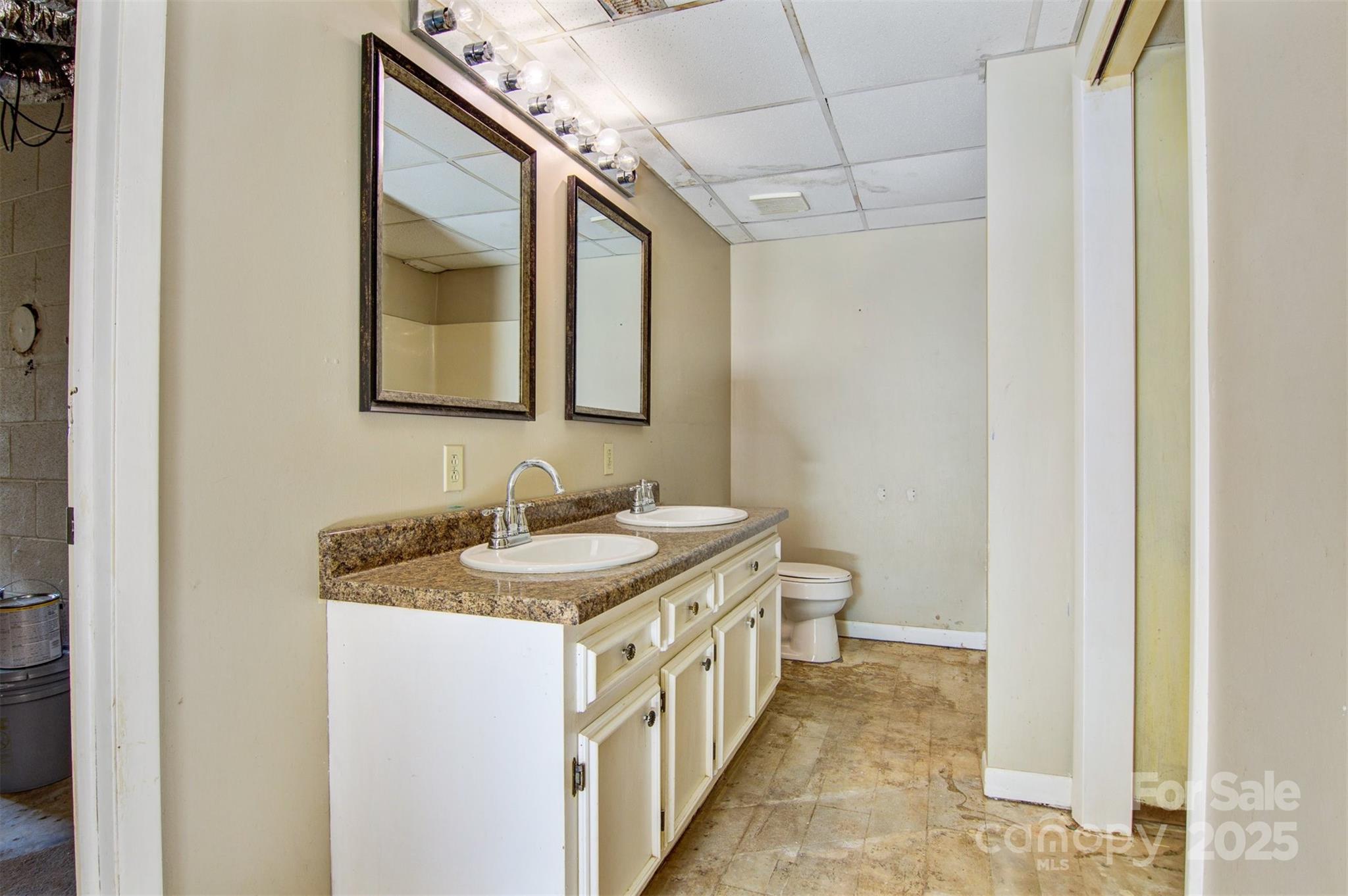 Mt Harmony Acres - Residential