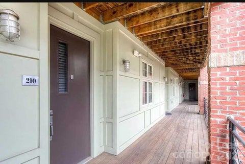 Photo of 1101 W 1st Street, Charlotte, NC 28202 (MLS # 4422206)