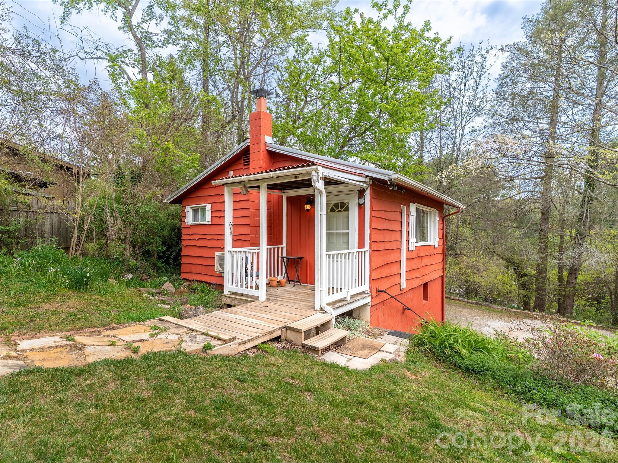 Haw Creek - Residential